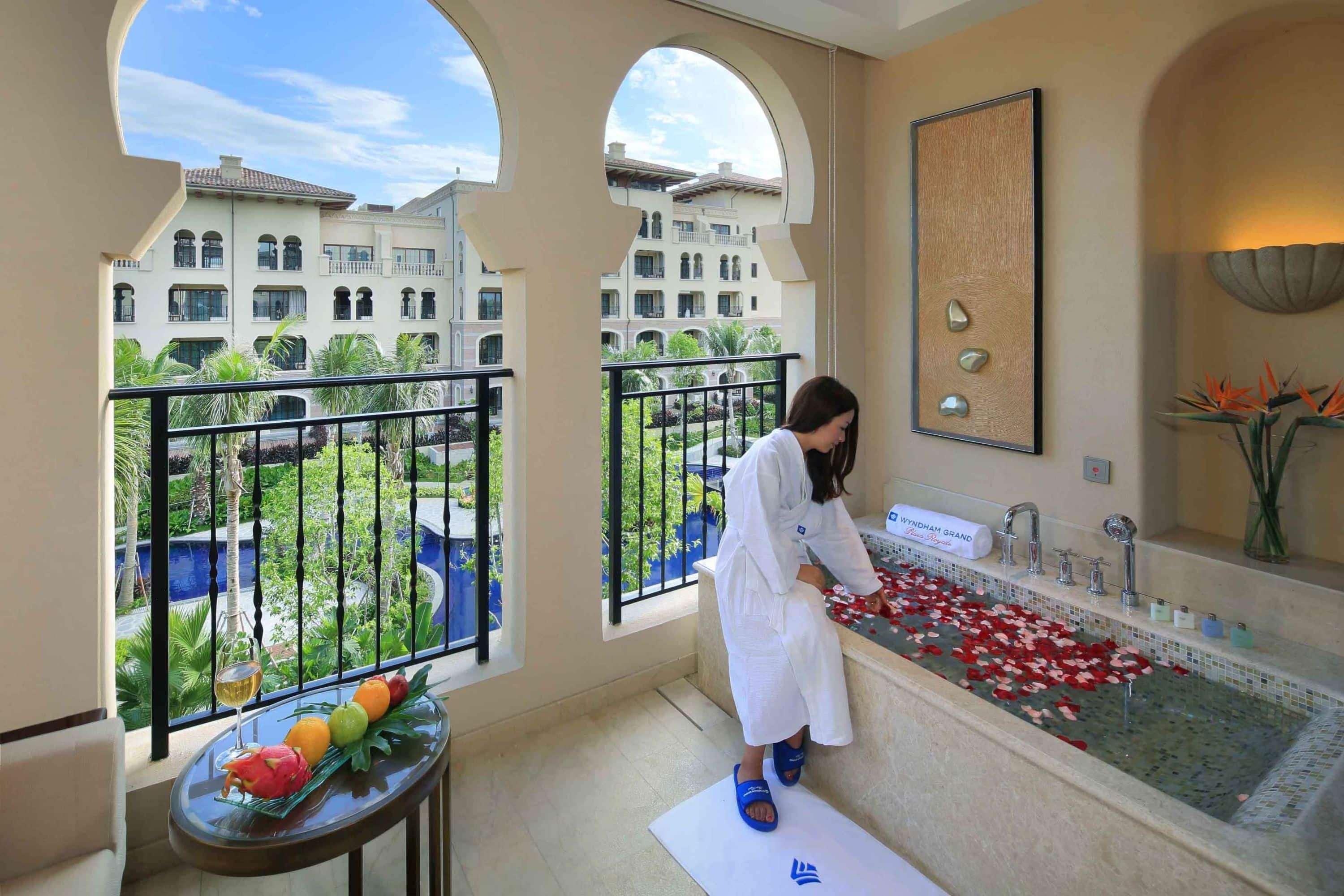 Wyndham Grand Plaza Royale Hainan Longmu Bay Ledong Zewnętrze zdjęcie